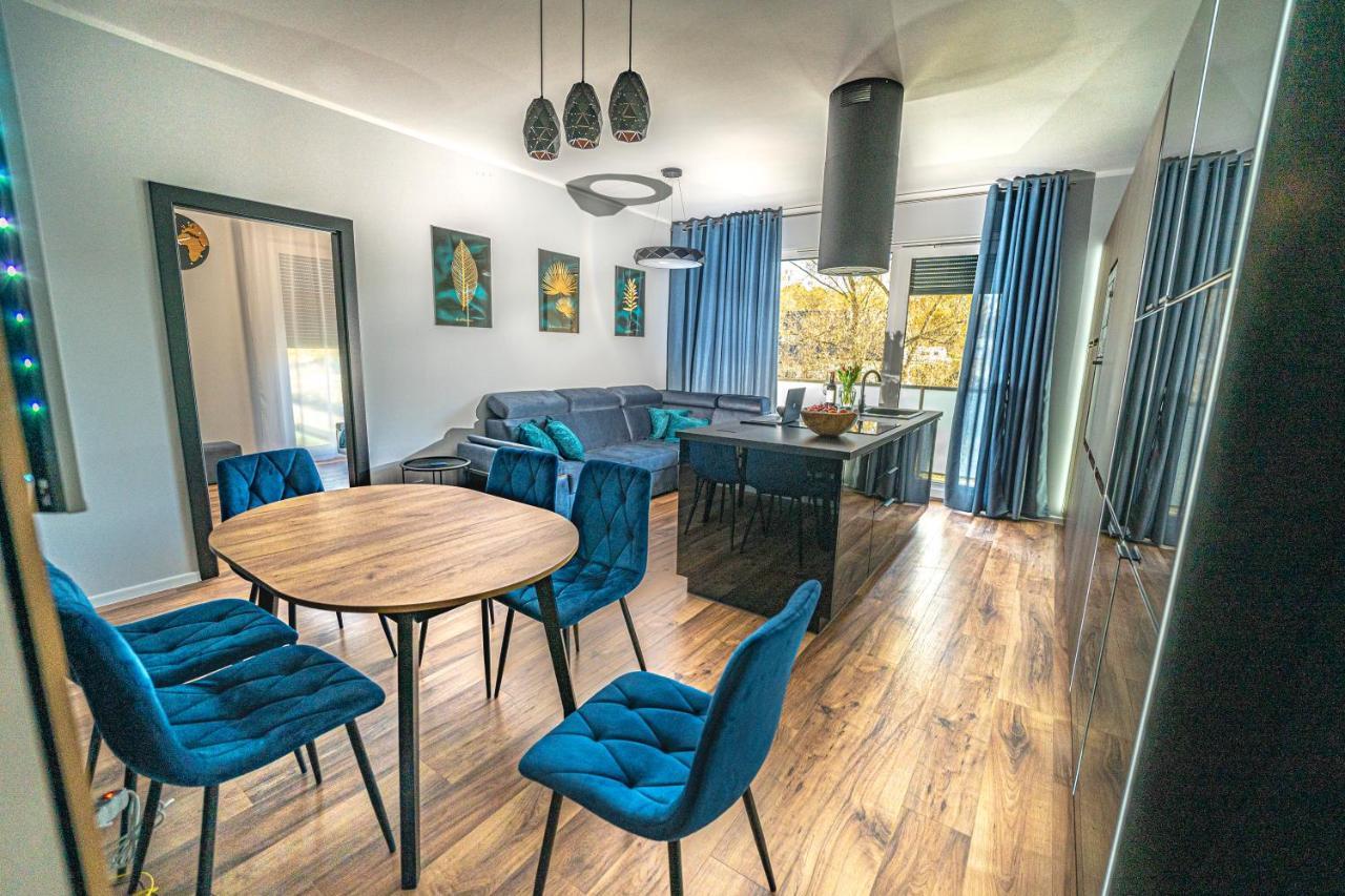 Apartament W Cieplicach Double Relax Jelenia Gora Bagian luar foto